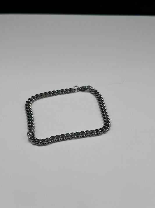 Thin Stainless Steel Bracelet 19cm